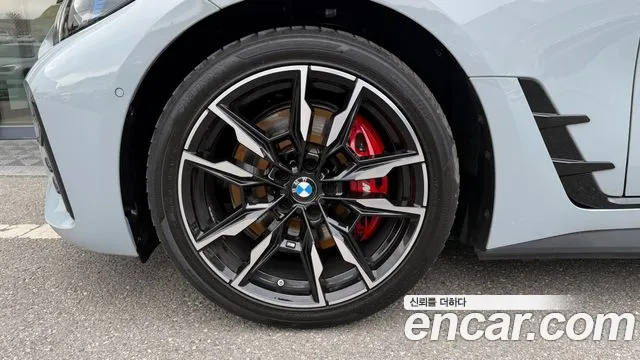 BMW i4 2025 — фото 5