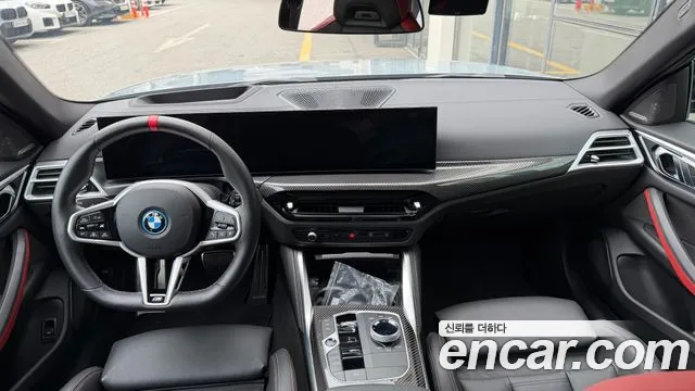 BMW i4 2025 — фото 7