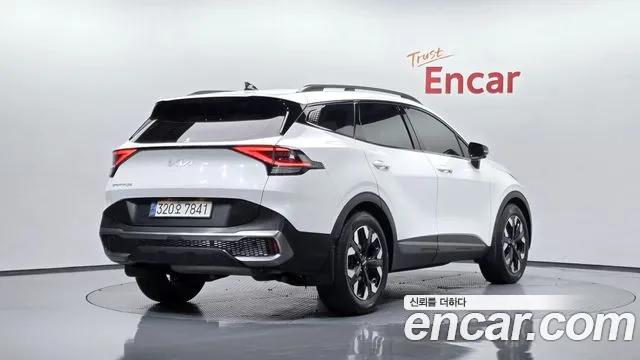 Kia Sportage 2022 — фото 1