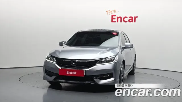 Honda Accord 2017 — фото 3