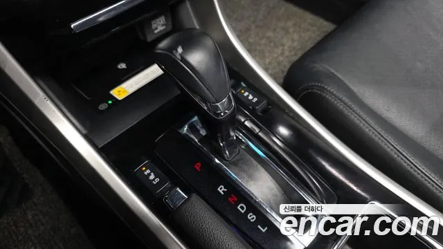 Honda Accord 2017 — фото 12