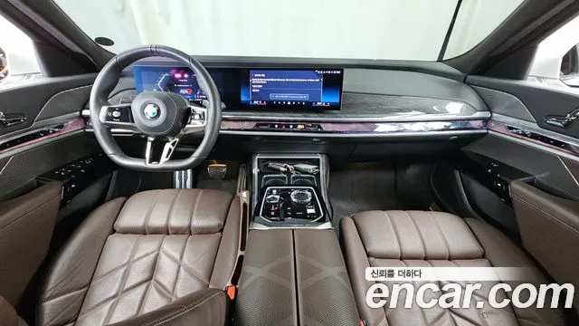 BMW 7-Series 2023 — фото 10