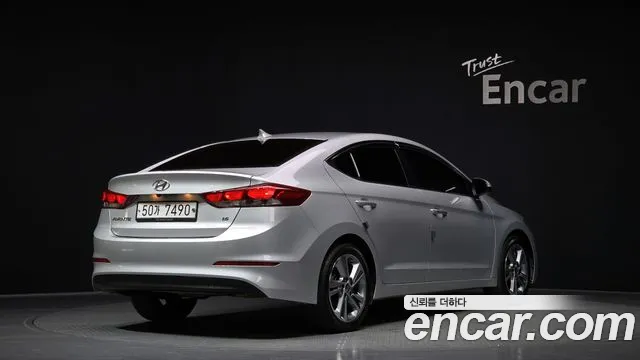 Hyundai AVANTE 2018 — фото 2