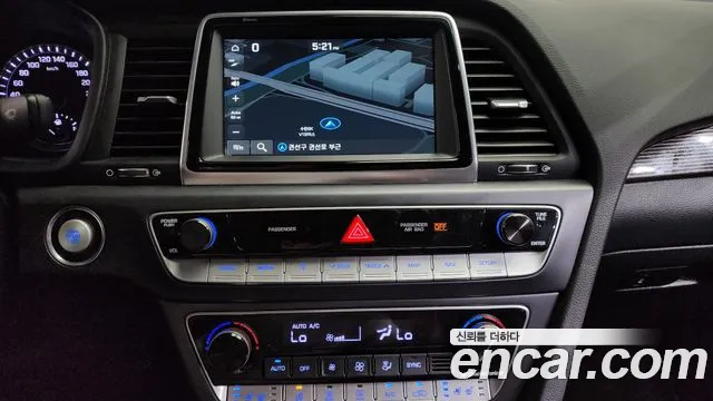 Hyundai Sonata 2019 — фото 18