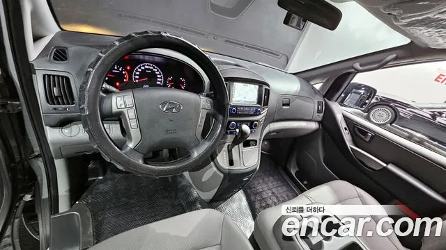 Hyundai Starex 2019 — фото 7