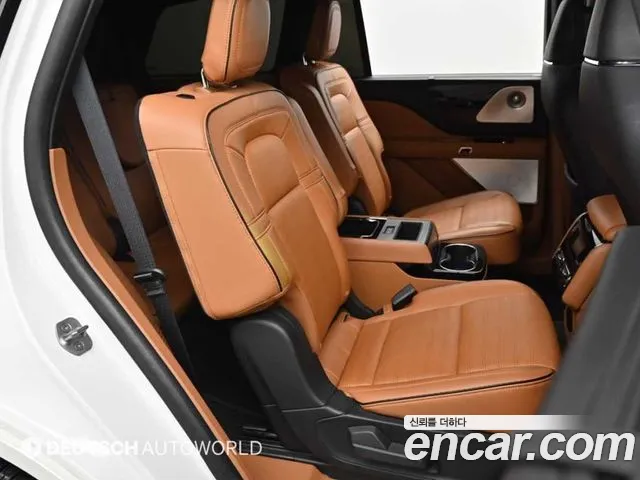 Lincoln Aviator 2021 — фото 12