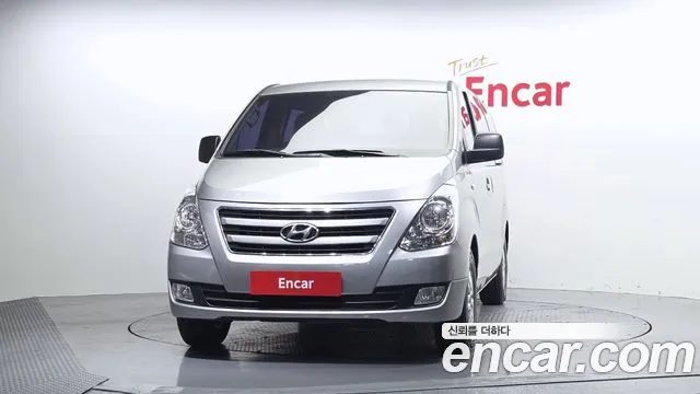 Hyundai Starex 2017 — фото 3