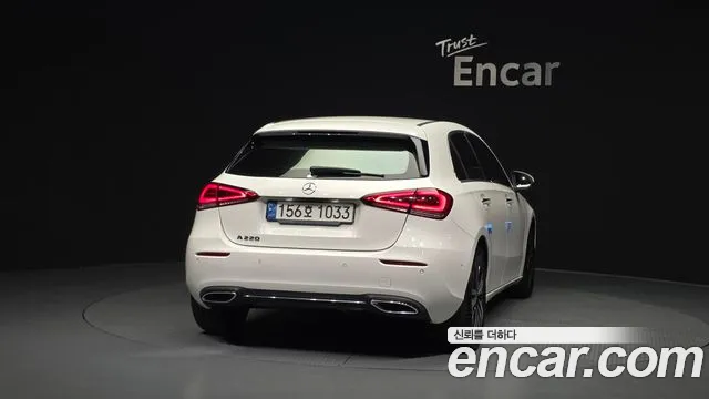 Mercedes-Benz A-Class 2021 — фото 4