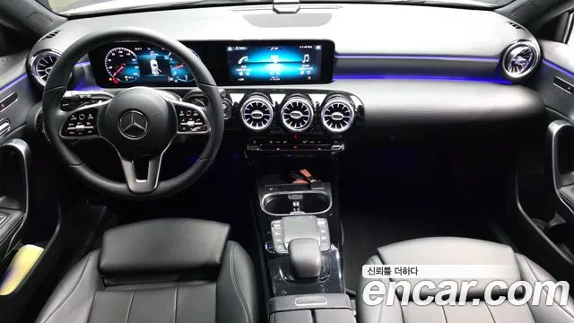 Mercedes-Benz A-Class 2021 — фото 10