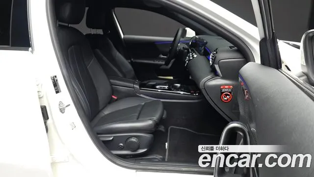 Mercedes-Benz A-Class 2021 — фото 17