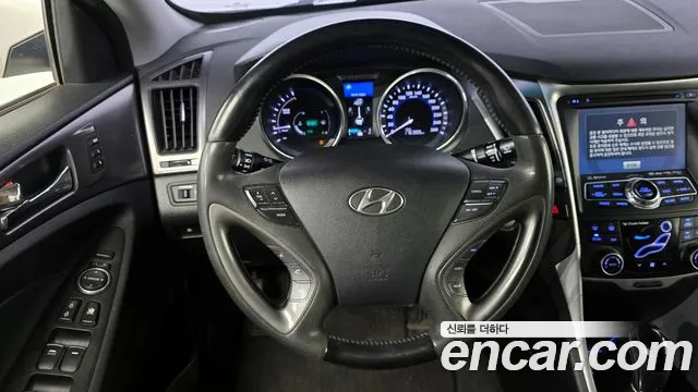 Hyundai Sonata 2012 — фото 14