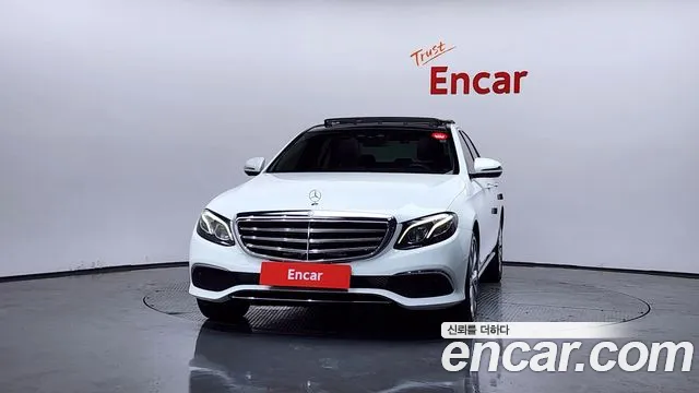 Mercedes-Benz E-Class 2017 — фото 3