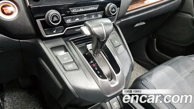 Honda CR-V 2017 — фото 12