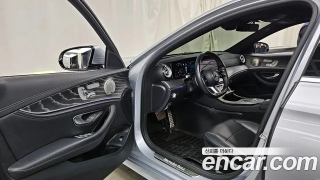 Mercedes-Benz E-Class 2021 — фото 10