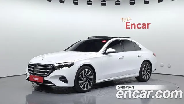 Mercedes-Benz E-Class 2024 — фото 1
