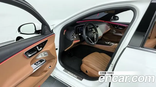 Mercedes-Benz E-Class 2024 — фото 10