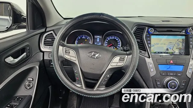 Hyundai Santafe 2015 — фото 18
