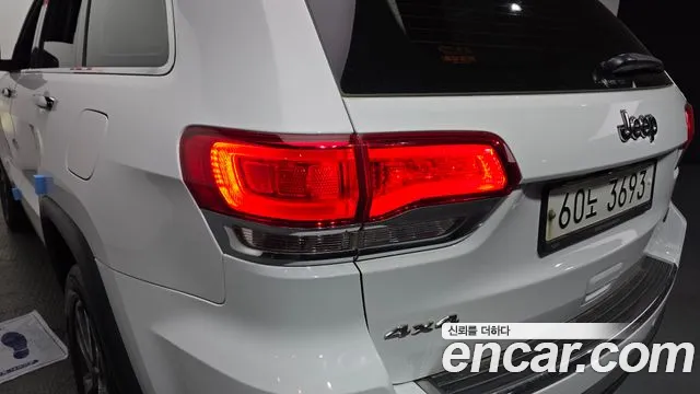 Jeep Cherokee 2018 — фото 9
