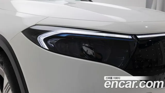 Mercedes-Benz EQB 2026 — фото 17