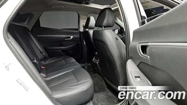 Hyundai Sonata 2023 — фото 18