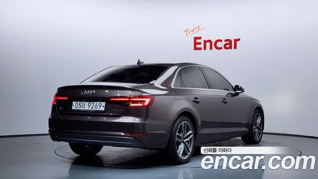 Audi A4 2018 — фото 2