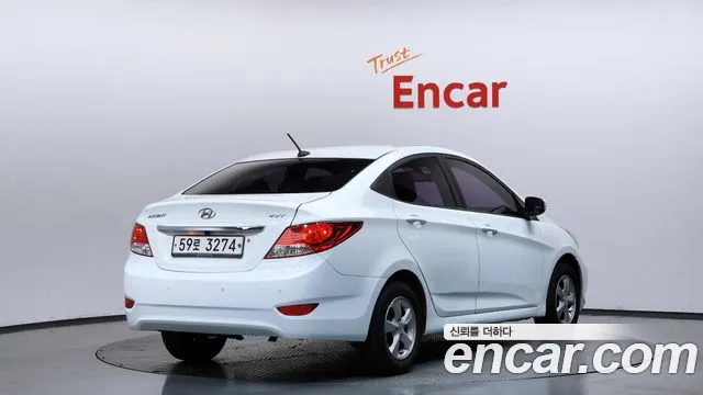 Hyundai Accent 2013 — фото 2