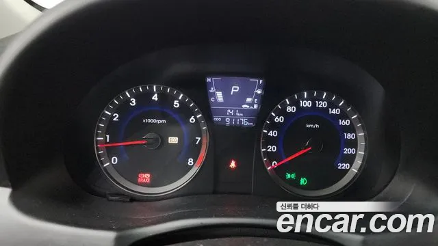Hyundai Accent 2013 — фото 11