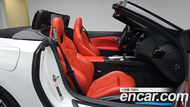 BMW Z4 2019 — фото 16