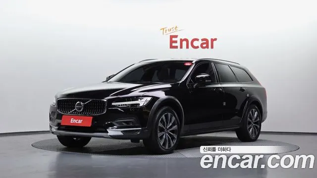 Volvo V90 2021 — фото 1