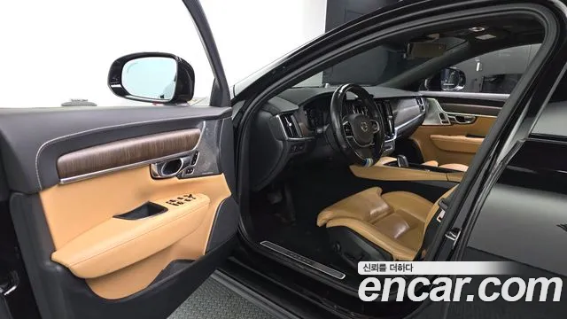 Volvo V90 2021 — фото 10