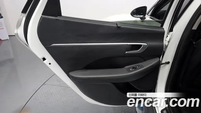 Hyundai Sonata 2020 — фото 14