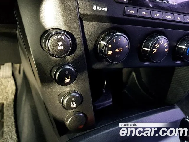 KG_Mobility_Ssangyong KORANDO 2016 — фото 15