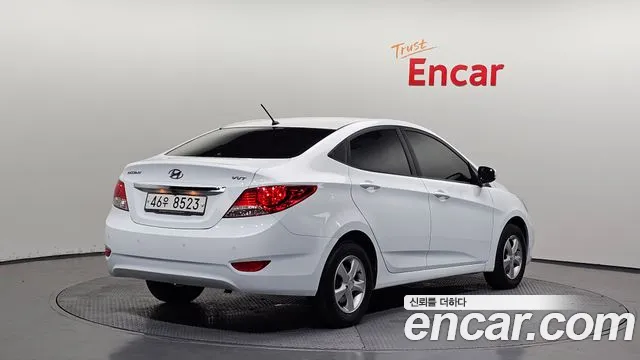 Hyundai Accent 2014 — фото 2