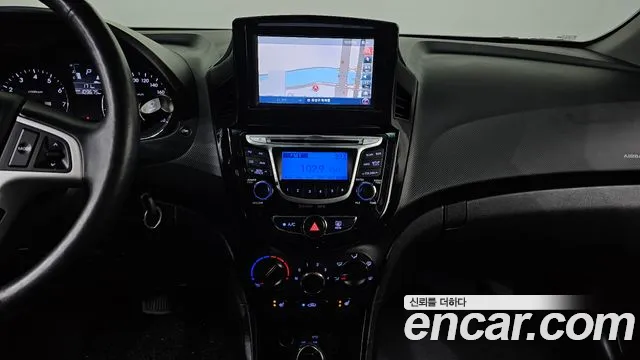Hyundai Accent 2014 — фото 16