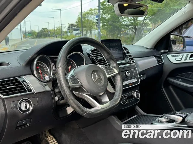 Mercedes-Benz GLE-Class 2017 — фото 9
