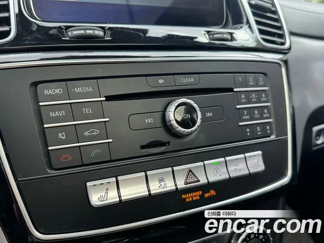Mercedes-Benz GLE-Class 2017 — фото 16