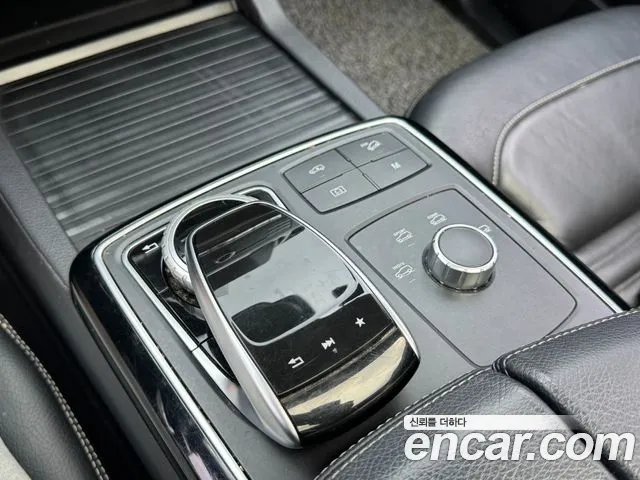 Mercedes-Benz GLE-Class 2017 — фото 18