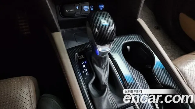 Hyundai Santafe 2019 — фото 12