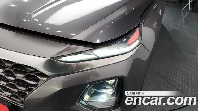 Hyundai Santafe 2019 — фото 8