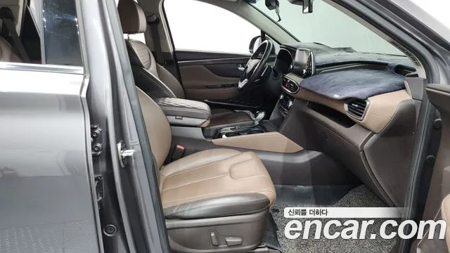 Hyundai Santafe 2019 — фото 16