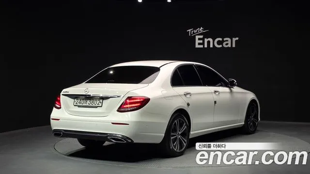 Mercedes-Benz E-Class 2020 — фото 2