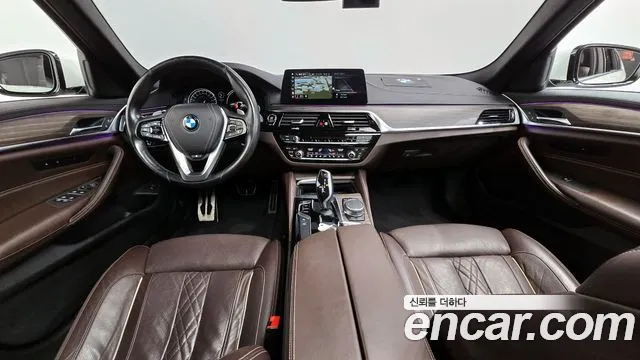 BMW 5-Series 2018 — фото 10
