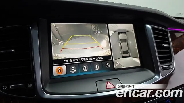 Hyundai Equus 2014 — фото 15
