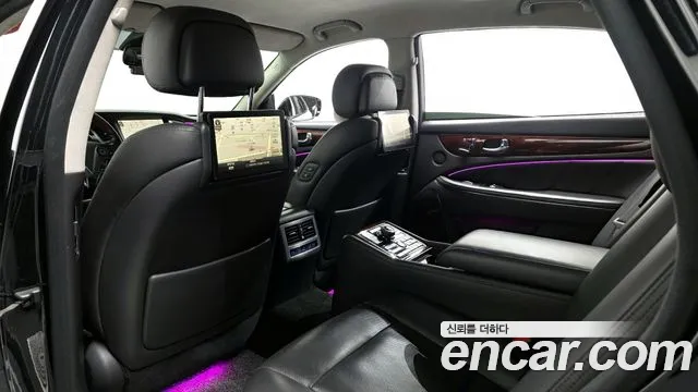 Hyundai Equus 2014 — фото 18