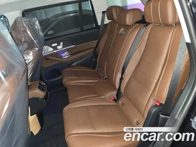 Mercedes-Benz GLS-Class 2025 — фото 13