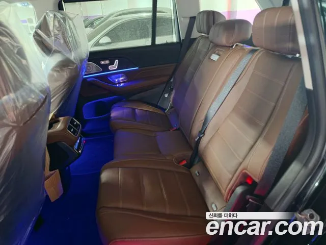 Mercedes-Benz GLS-Class 2025 — фото 15