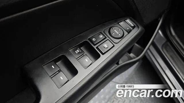 Hyundai AVANTE 2018 — фото 14