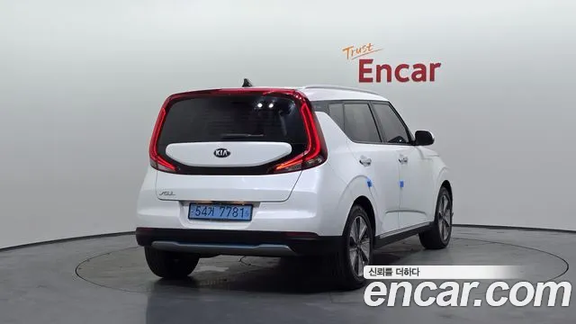 Kia Soul 2021 — фото 2