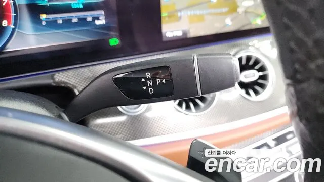 Mercedes-Benz E-Class 2018 — фото 12