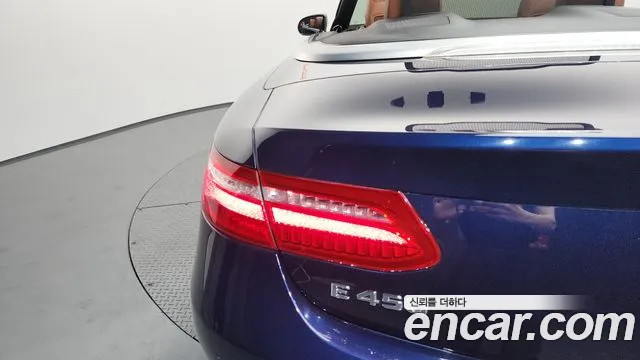 Mercedes-Benz E-Class 2018 — фото 9